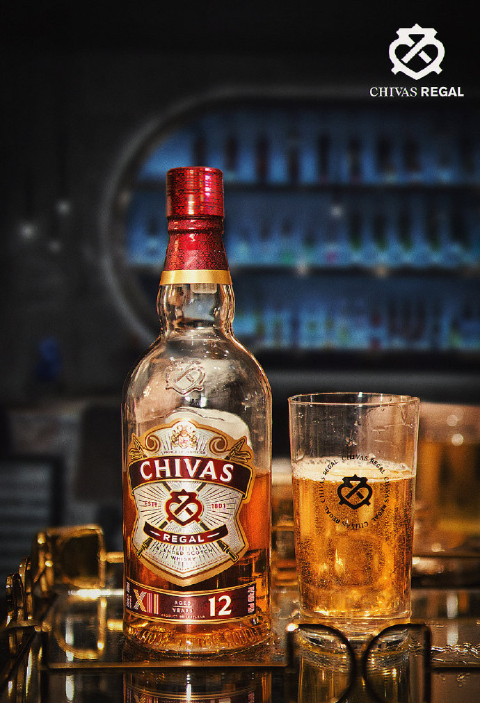 加上我画的代言人lisa同款超酷妆,直接把个性a飒进行到