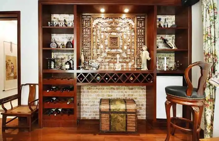 在定制隔断酒柜时这4点细节必须考虑