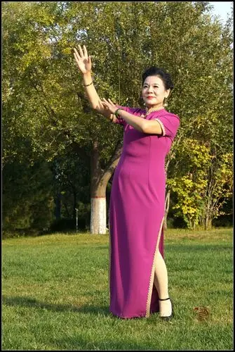 禹都公园—旗袍佳人秀