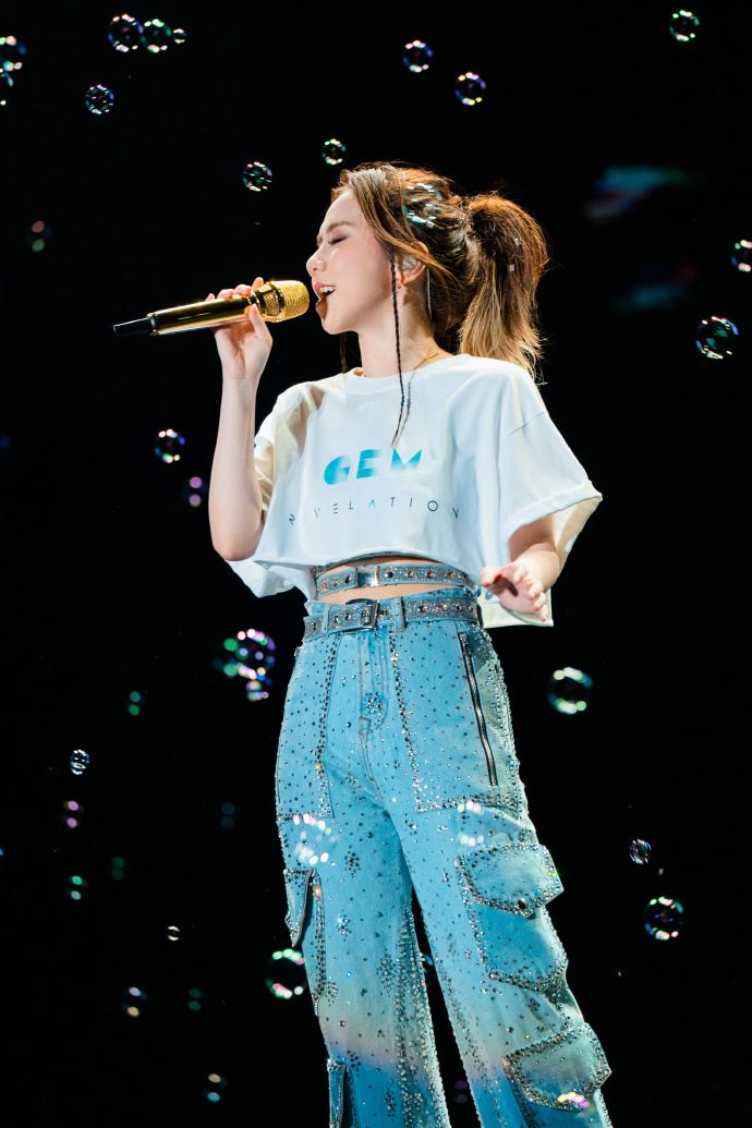 邓紫棋iamgloria世界巡回演唱会