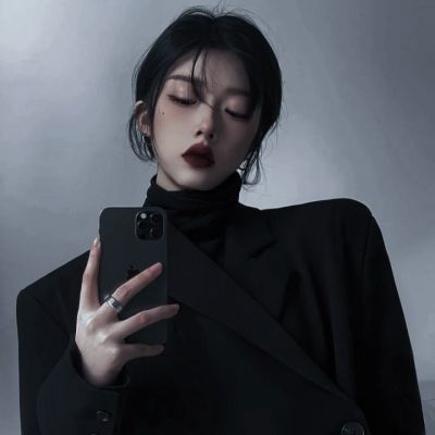 霸气女生头像|"要活在自己的热爱里._女生头像_我要个性网