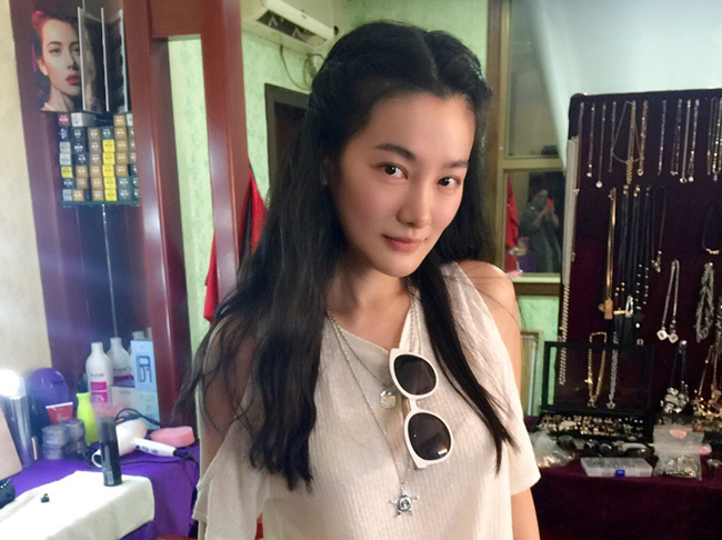 方柏霓是哪里人多大年龄哪年出生原名方芳个人资料简历曝光