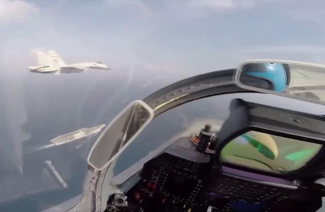 歼-15座舱界面被官曝,打破此前的传闻,更有力的回怼外国专家