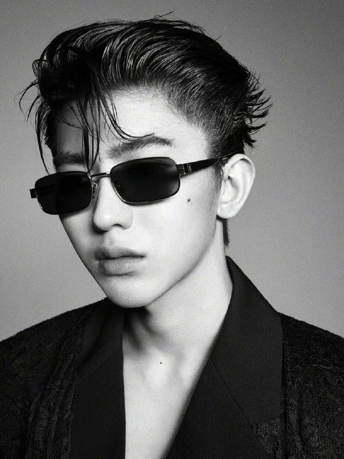 黑白系列.#蔡徐坤