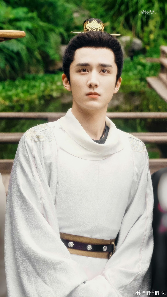 搞笑探案cp应有尽有,对了,张新成这次好多好看的古装造型,好期待后面