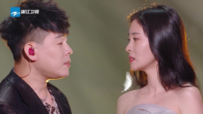 胡彦斌张碧晨迷途的孤鸟诉说感好强##胡彦斌张碧晨迷途的孤鸟舞台