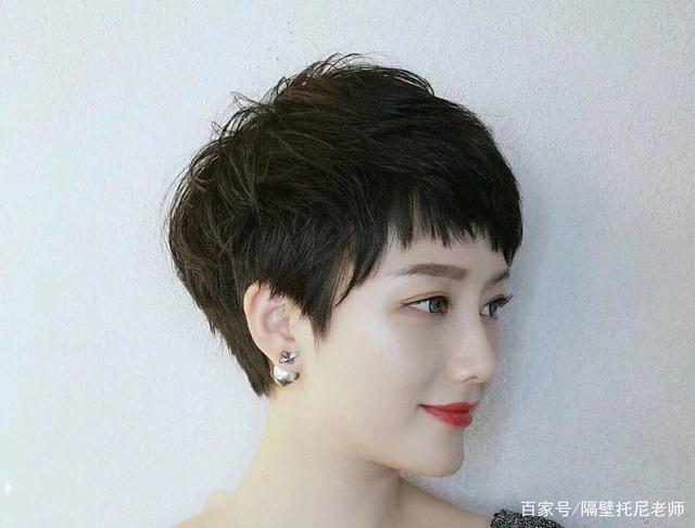 精致短发你值得拥有,想改超短发的美女看过来,发现不一样的你