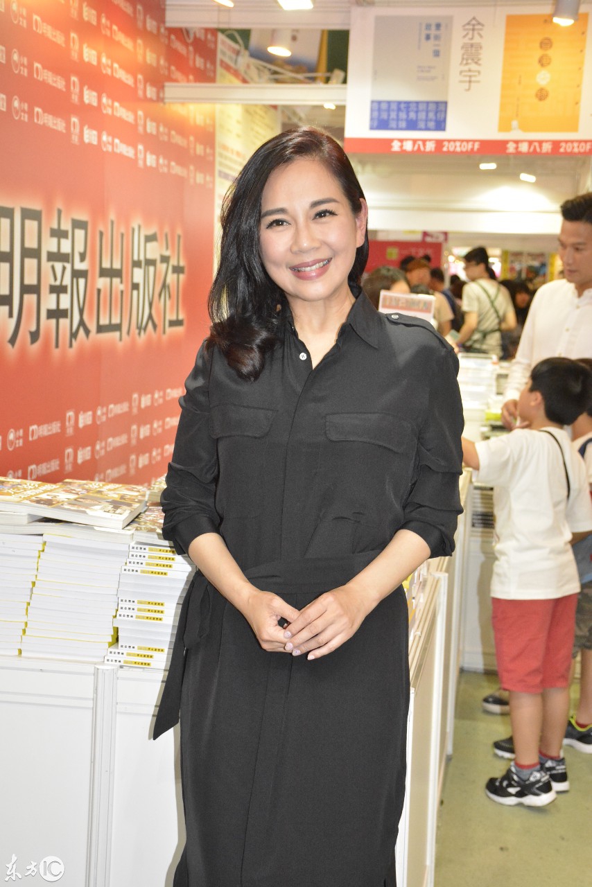 47岁陈松伶保养得真好网友她是怎么做到的