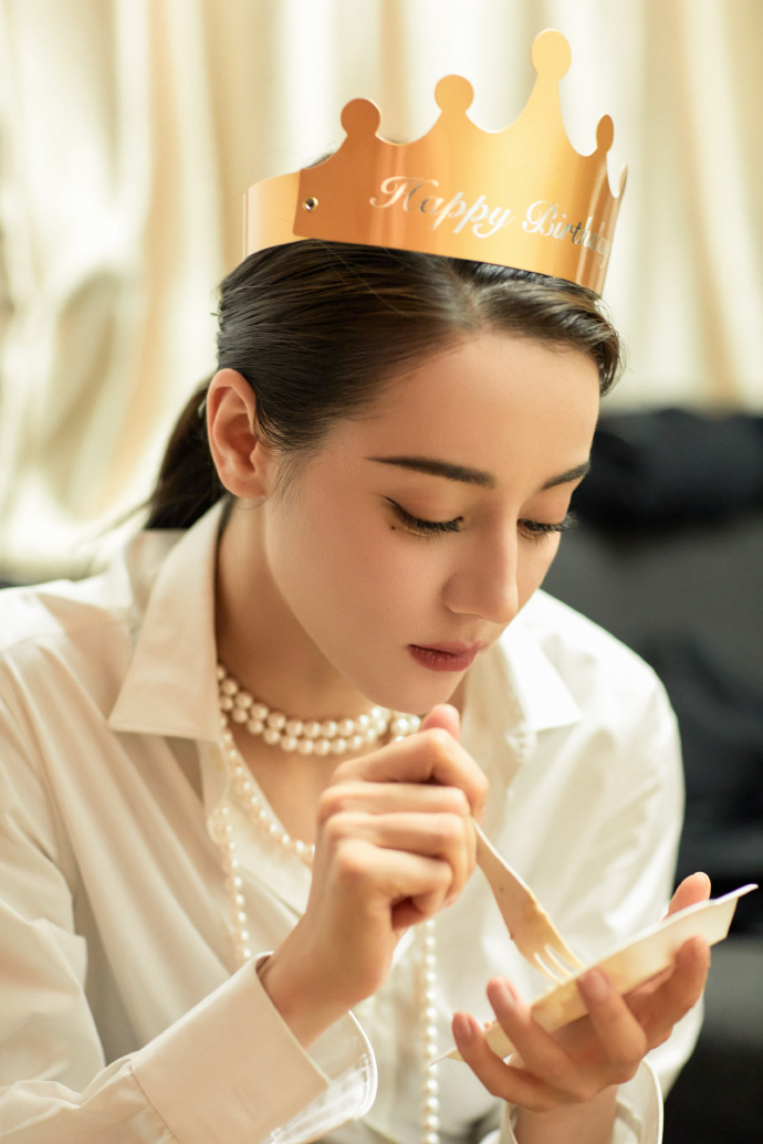 迪丽热巴0603生日快乐