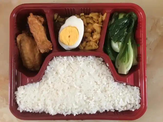 香炸鸡翅饭    9元