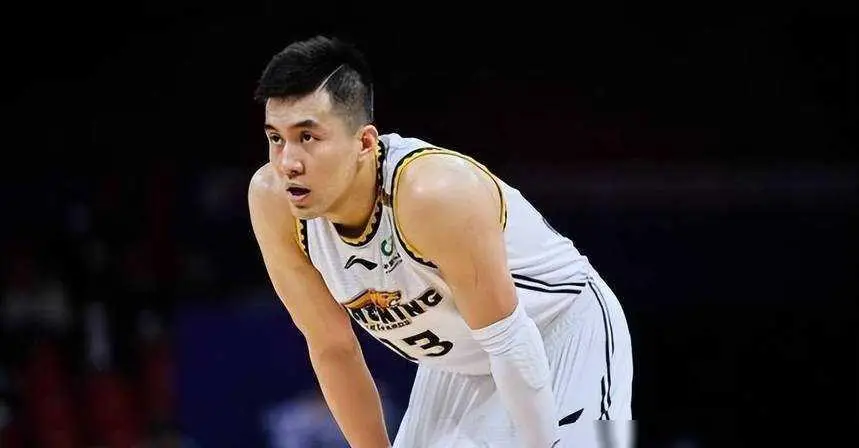 郭艾伦康复进展更新,望眼欲穿_比赛_赵继伟_广厦