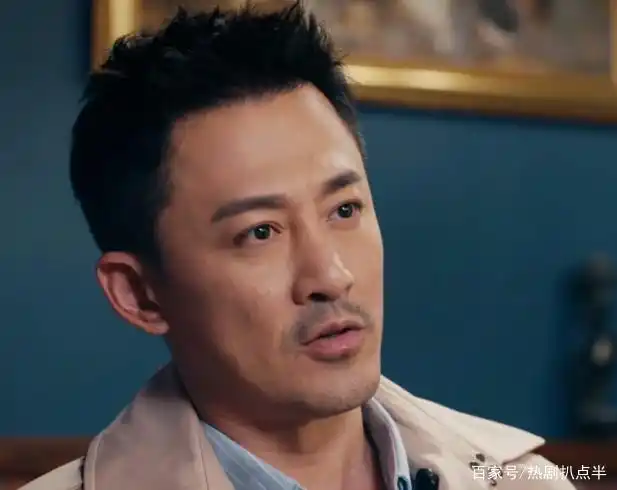 7位动过脸的男港星,成龙割了双眼皮,刘恺威全脸变动大