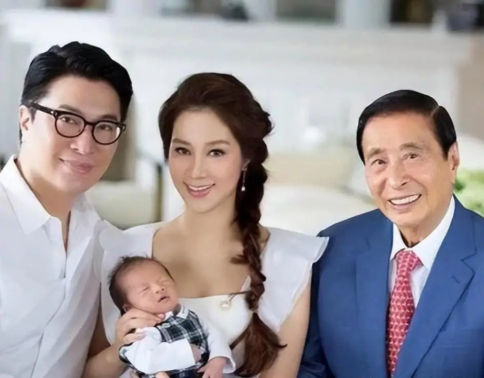 千亿儿媳徐子淇上位手段狠8年生4胎生一个儿子奖励10亿