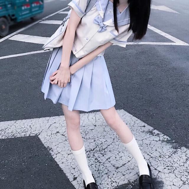 jk女头,穿短裙的小姐姐,jk女生头像