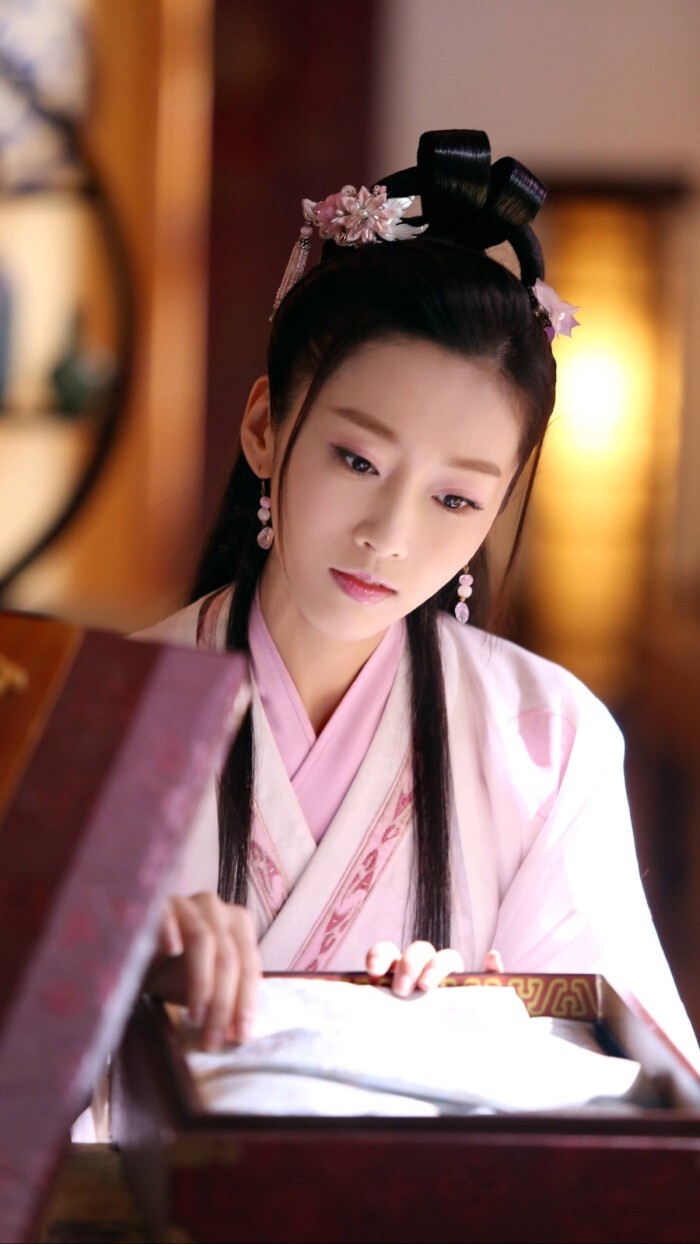 花谢花飞花满天-花娉婷-宣璐饰