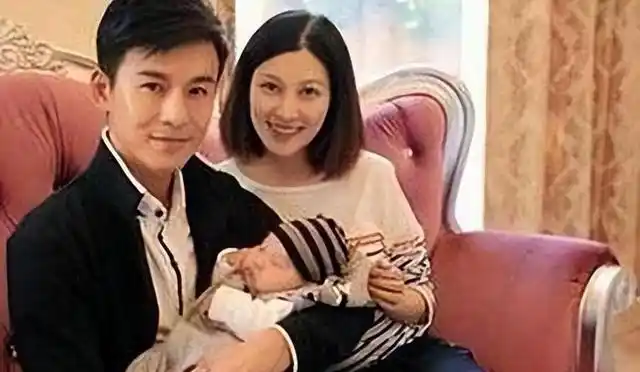 王丽坤和他同居8年把最好的青春都给了他他却转身与别人结婚