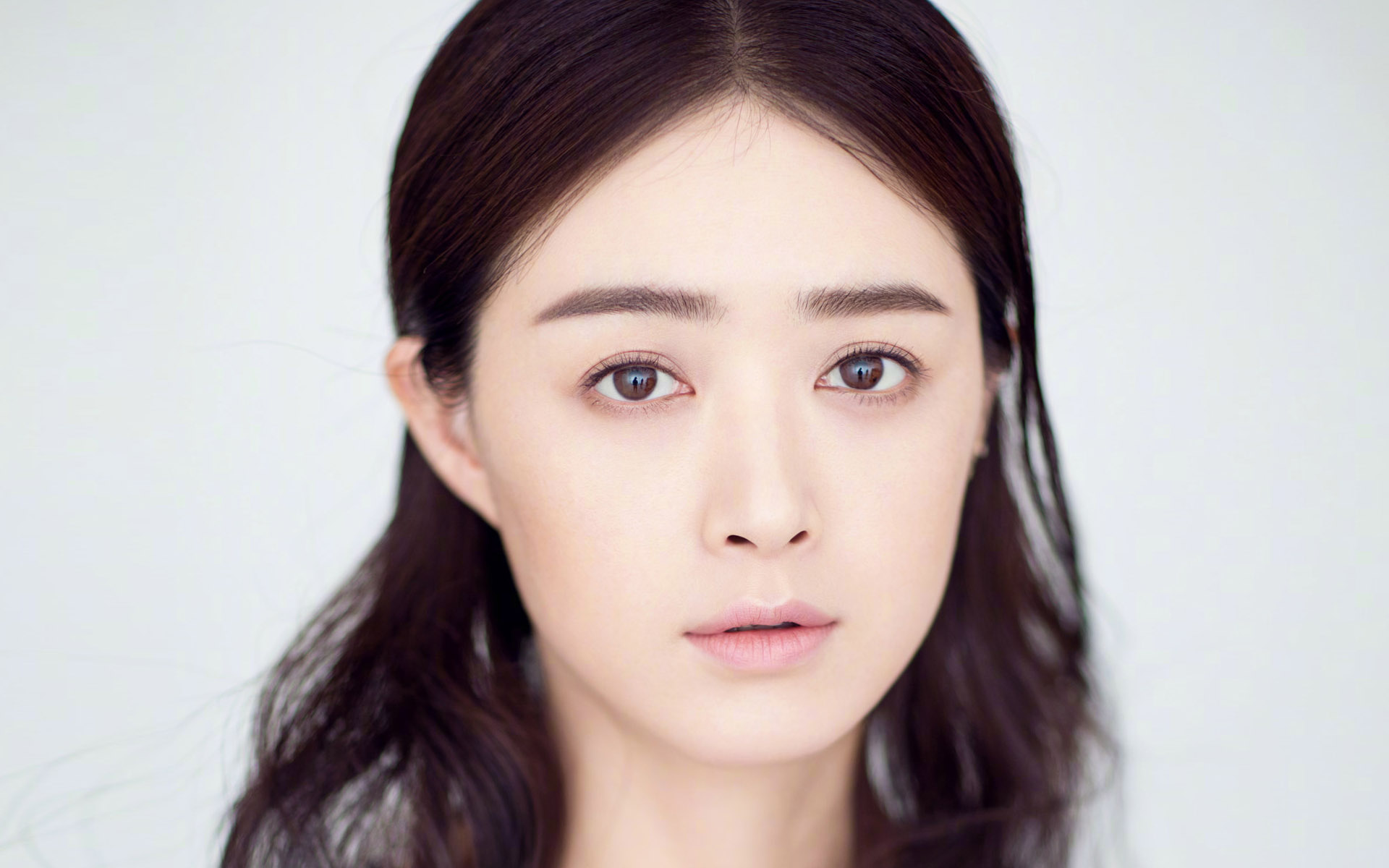 蒋欣最新时尚高清魅力写真桌面壁纸