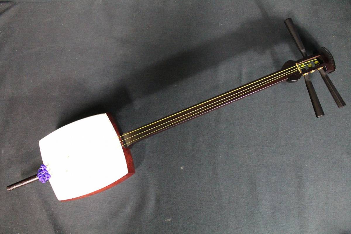 12hex09441 小三味线 三味线 津軽 细棹 中棹 红木 紫檀 绫杉胴 和楽