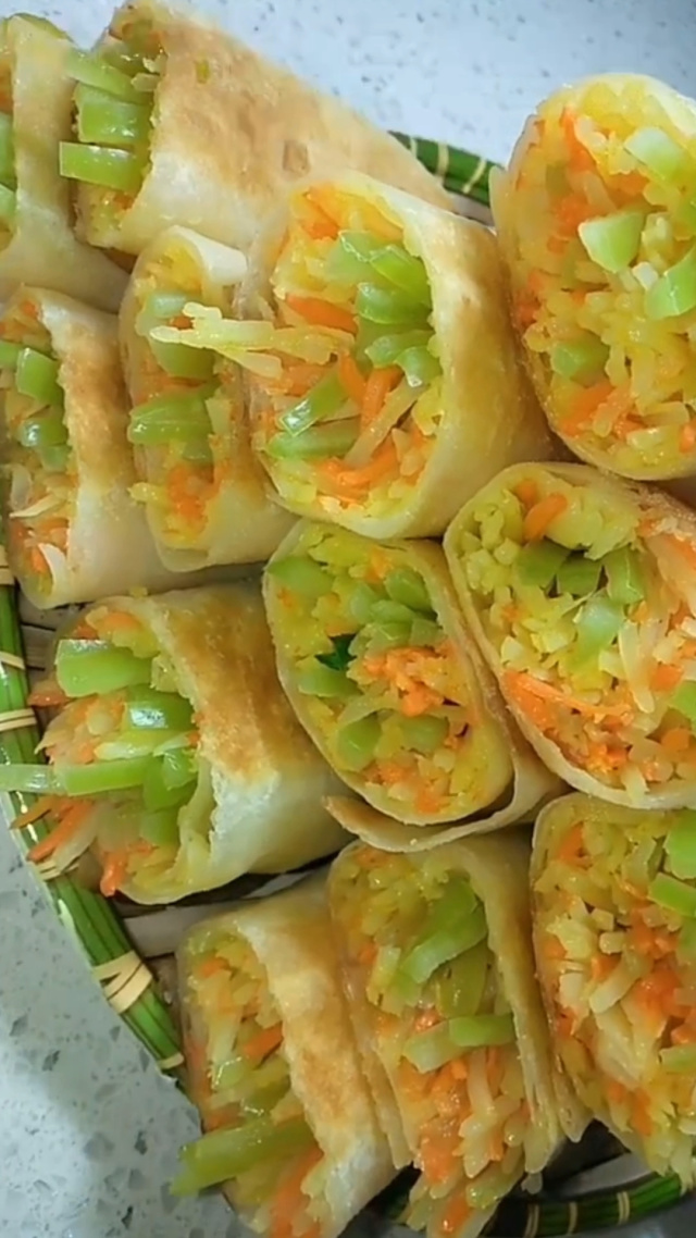 简单的做个春饼土豆丝