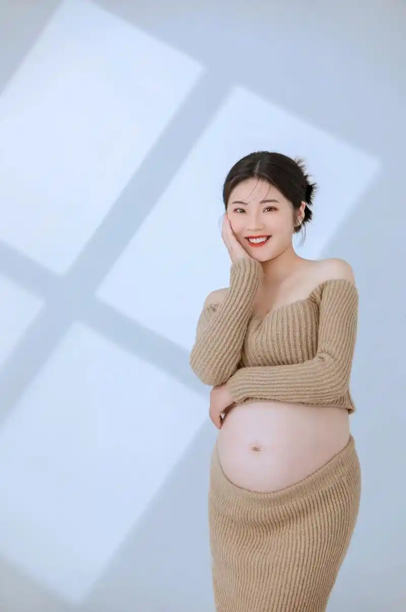 孕妇照的意义不在于几张写真照而是送给十月怀胎的自己一份难忘的纪念