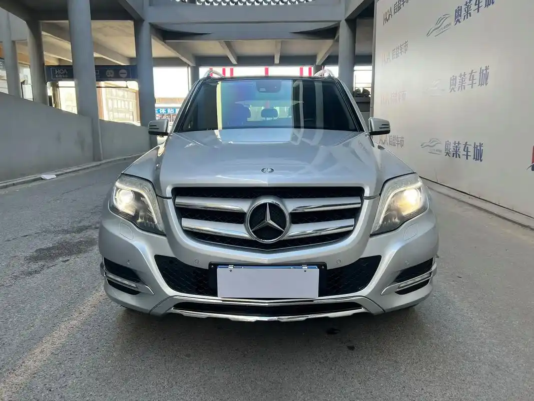 新到奔驰glk300高配