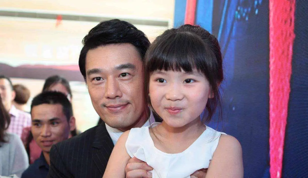 王耀庆:与妻子从校服到婚纱,携手20年0绯闻,慢生活也幸福_郭晏青_妹妹