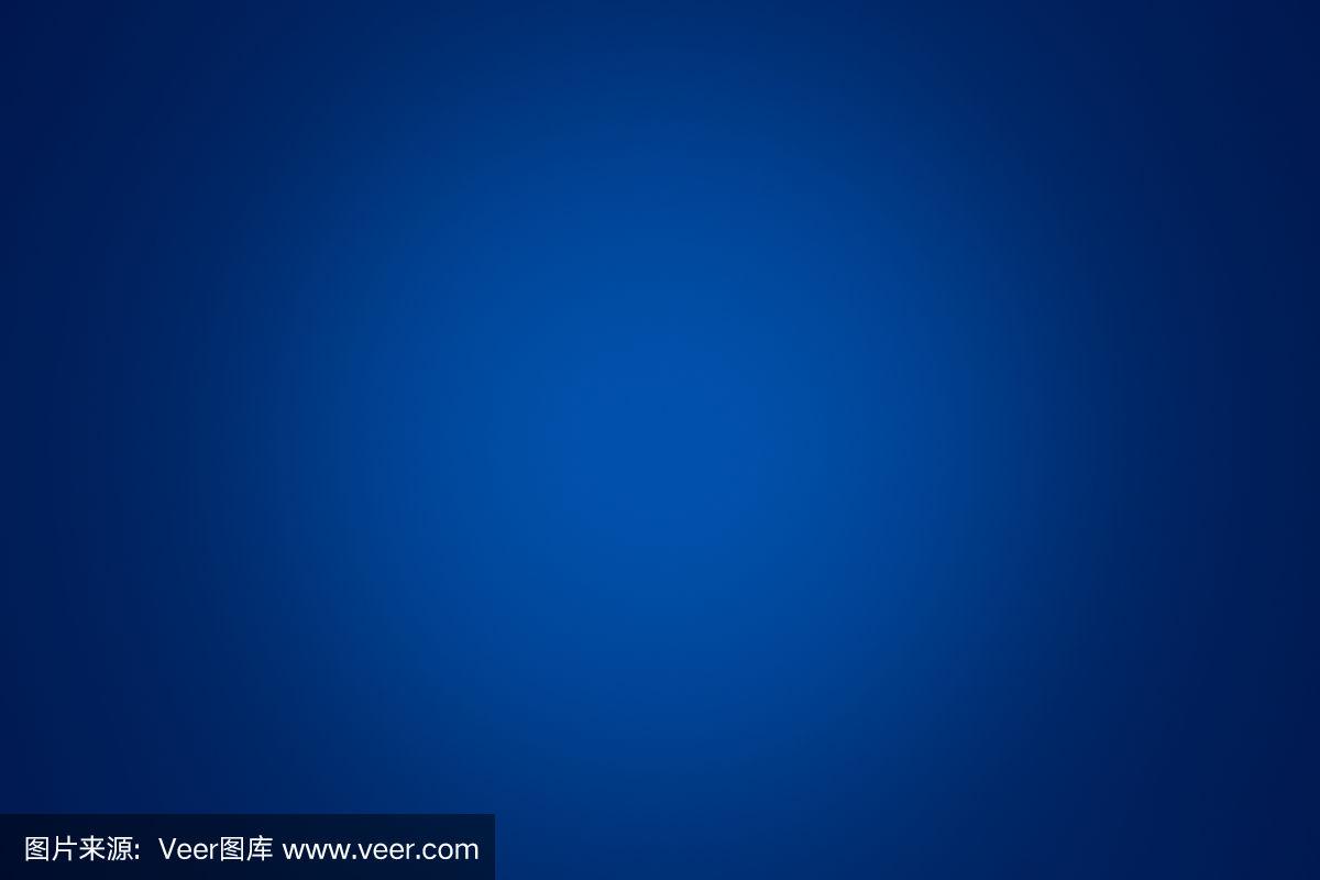 纯蓝色背景,拍摄于晴空无云.