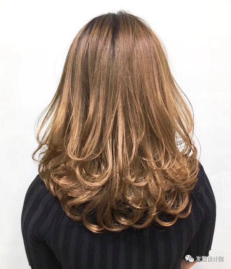 好看又容易打理的中长发发型