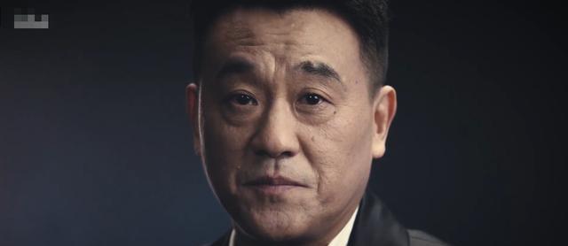 更有不少非理性的观众人到何冰的个人网站上谩骂,形容国家一级演员