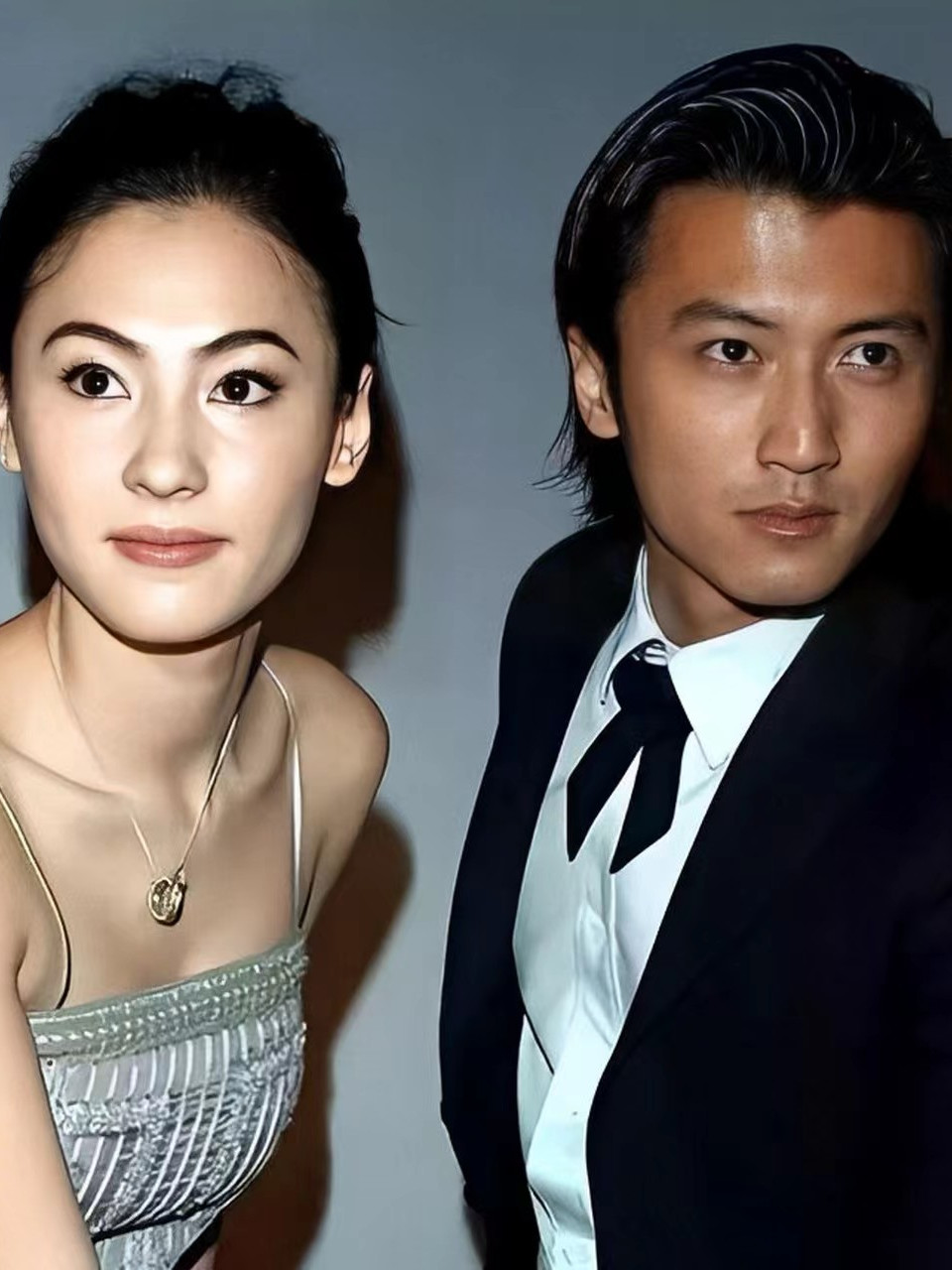 张柏芝四胎生父实锤,谢贤恋情曝光,谢霆锋"难以启齿"!