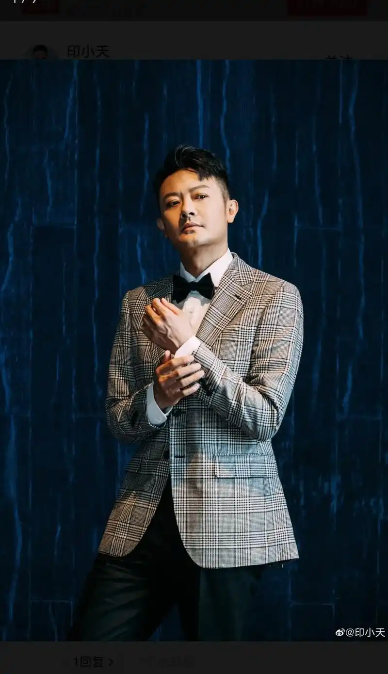 印小天～西装杀～帅气十足,清澈干净,只有照片能记录这美好瞬间 - 抖