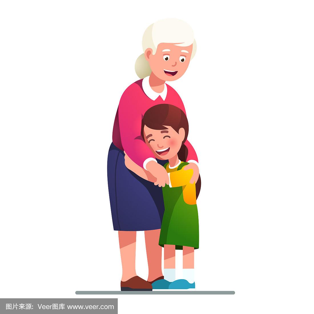 微笑的奶奶拥抱孙女的孩子