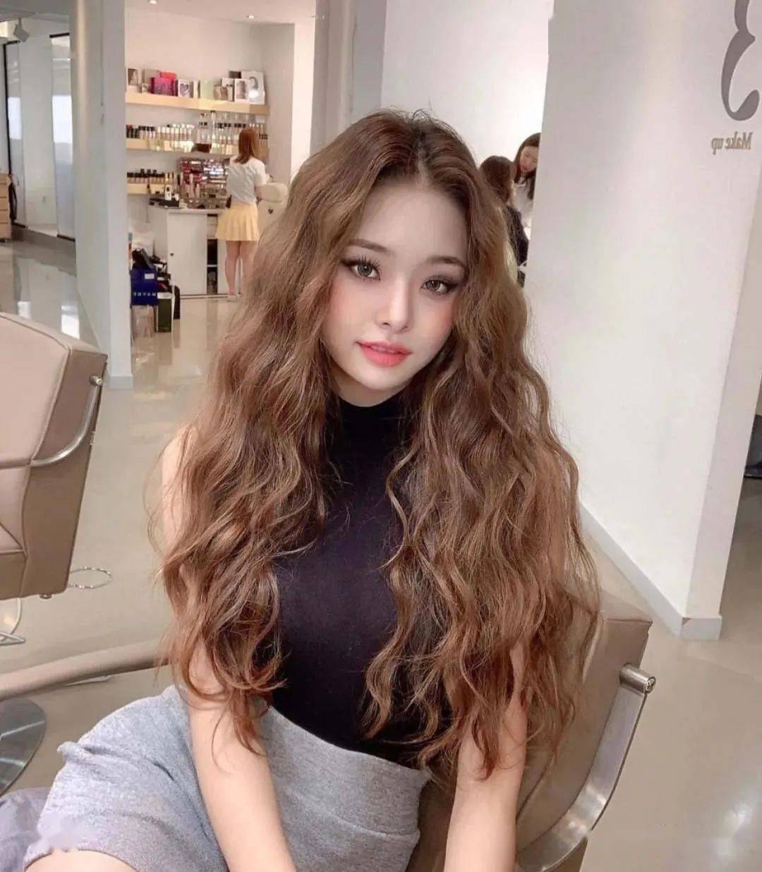 2021年绝美中长发烫全头