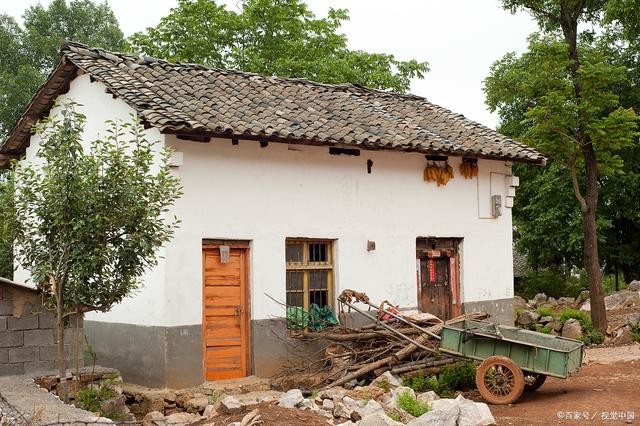 农村老房子#最近十年,随着城镇化发展的速度不断加快,在推进的过程中