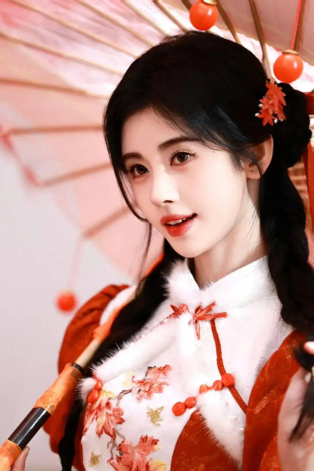 榜妹热线 | 鞠婧祎飞升,周翊然资源,余承恩发展,张天爱不火_商务_演技