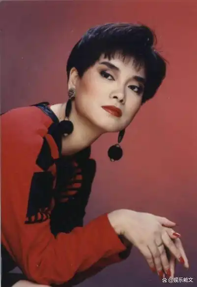 几位曾红火的女歌手杭天琪二婚终获幸福陈明韦唯婚姻差距大