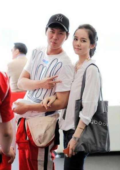 延政勋谈爱妻韩佳人:非常完美 一切都很喜欢