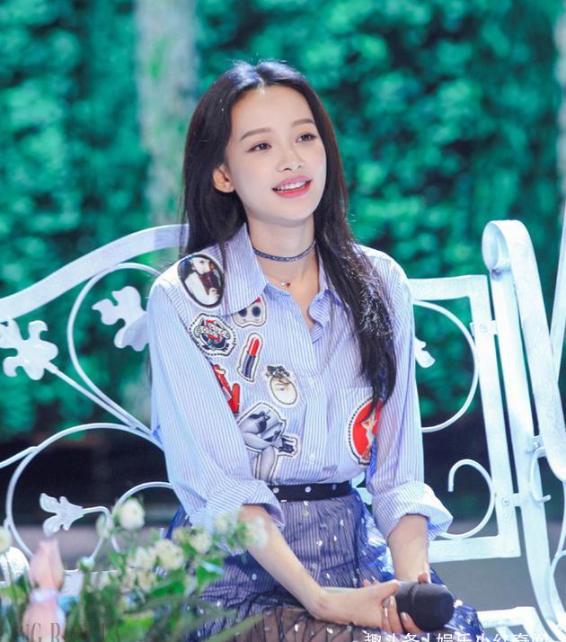 她因长得太美而被追求,24岁就生了孩子,如今丈夫对她依旧宠爱_孙怡