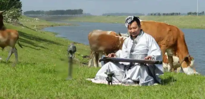 对牛弹琴下一句对牛弹琴的前世今生