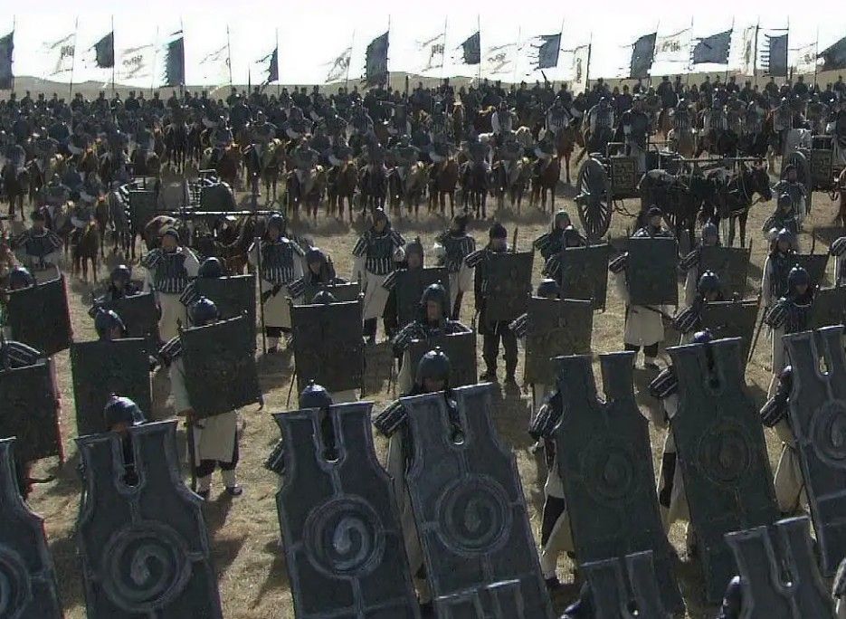 秦朝为什么这么喜欢黑色连秦始皇都穿黑龙袍有这3个原因