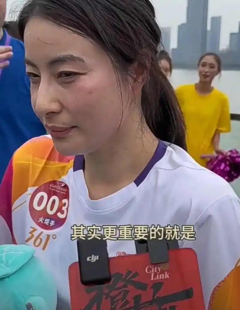 郭晶晶  跳水皇后.第一次感觉到皱纹在女人脸上也能这么的美, - 抖音