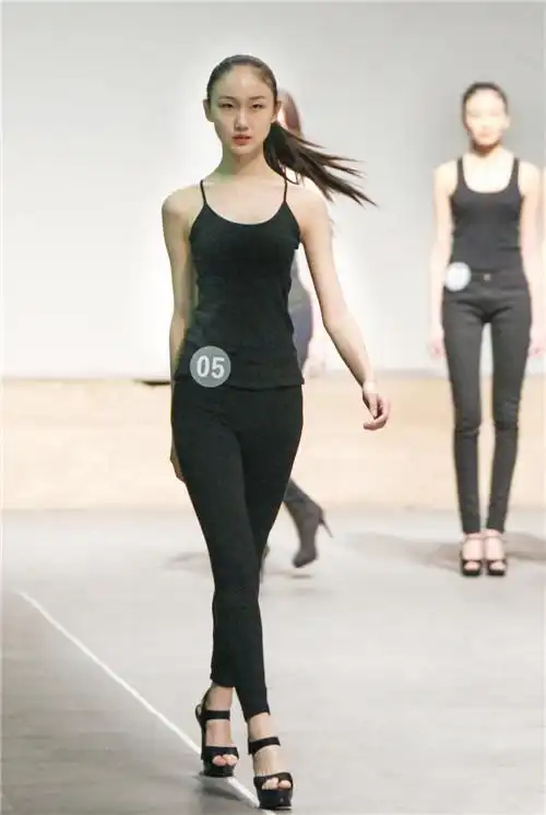 直击中国国际时装周千名模特面试现场