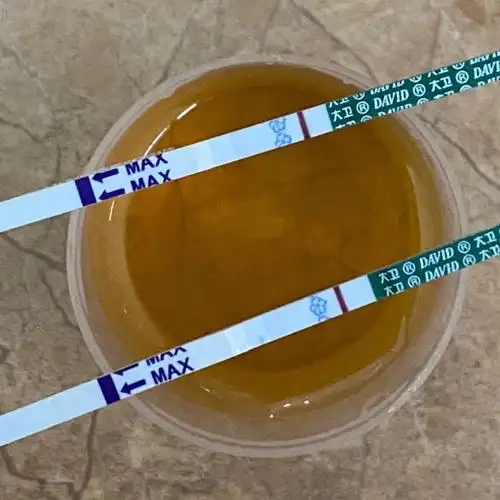 为了更准确测了两次都是晨尿应该是准的了