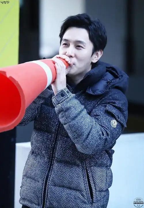 【多图】同天生日的金烔完韩奎真生日快乐