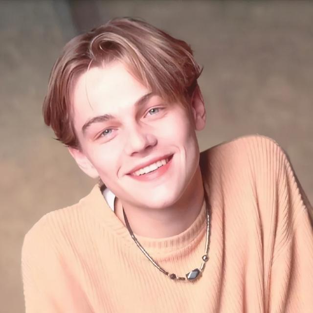 小李子身材上热搜:颜值再高也干不过二斤肥膘