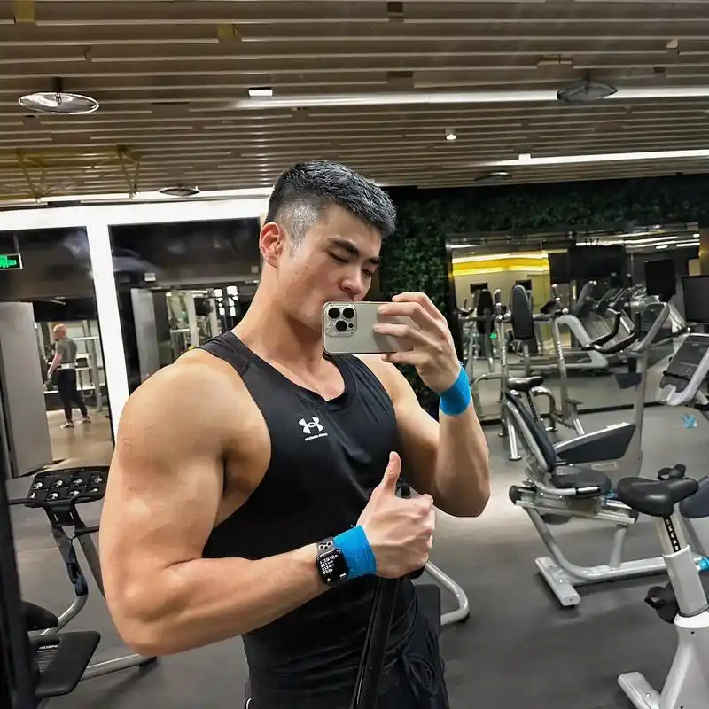 健身男孩|对镜拍|日常训练照片.