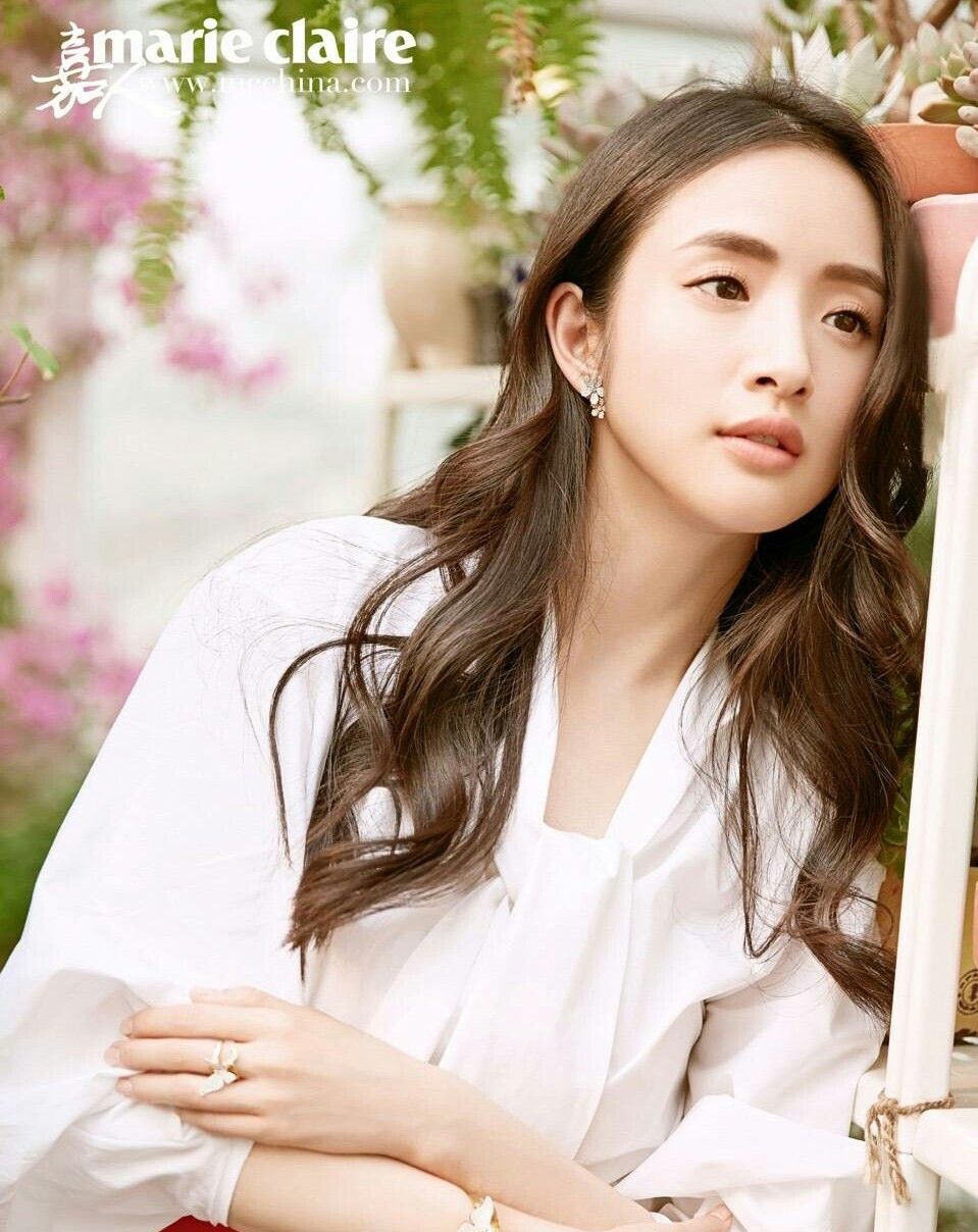 冻龄女神林依晨,脸上满满胶原蛋白,37岁的她仍似邻家少女