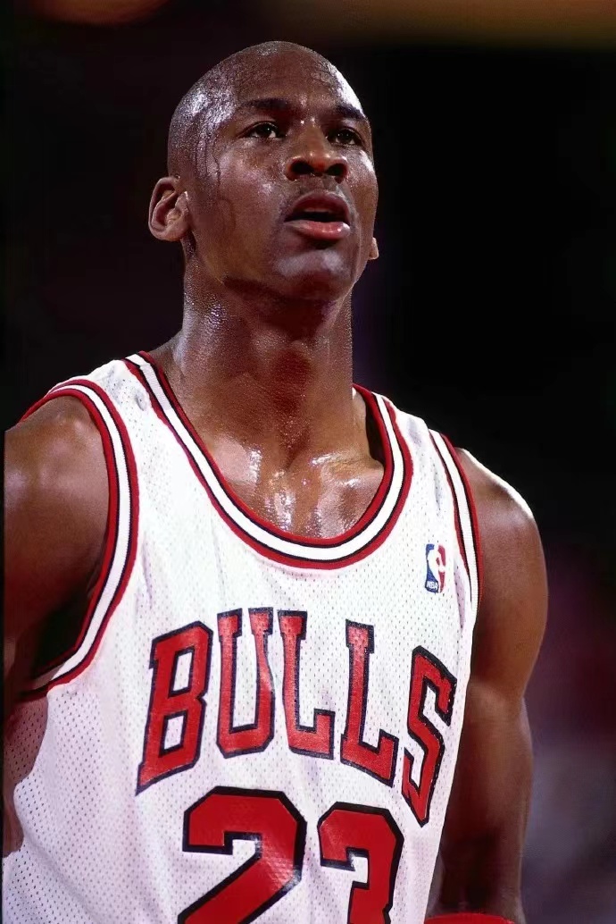 nba传奇:迈克尔乔丹—一神起,众王落(中) - 体育资讯(主打网)