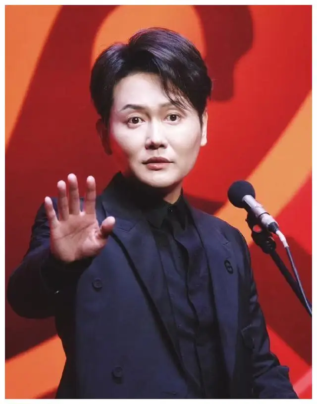 德云社孟鹤堂专场热度过后再战微电影当红演员忙里偷闲