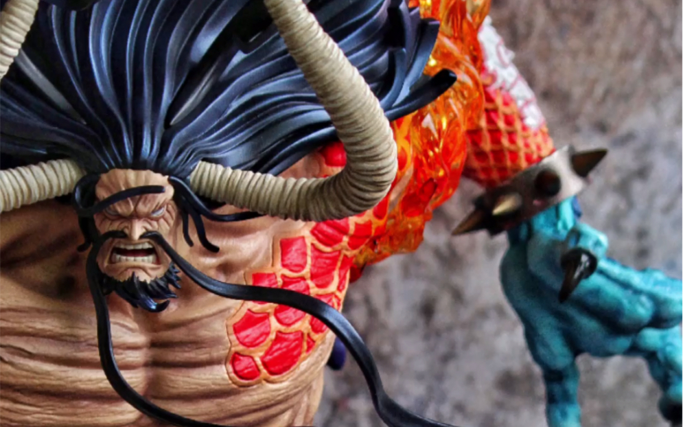 来自ls工作室的五皇系列,呈现出凯多即将变为龙形态的样子.